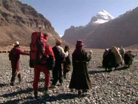 
The start of the Kailash kora - Tibet: Mit Pilgern zum heiligen Berg Kailash DVD
